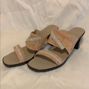 Onex women’s Avery dress sandal